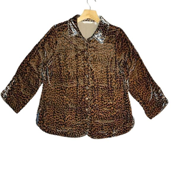 Soft Surroundings Animal Print Icon Silk Blend Velvet Poets Button Down Shirt PM - Picture 6 of 14